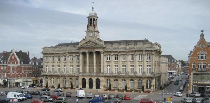 Appartement Tout Confort Cambrai Exterior foto
